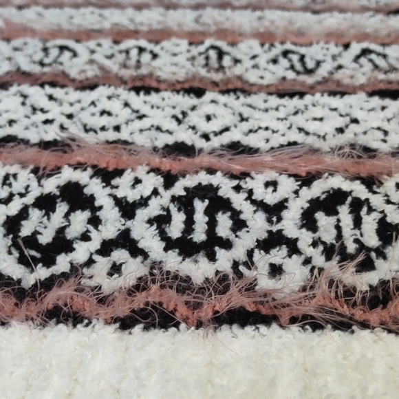 Arizona Jean Co. Pull Over Cozy Fuzzy Sweater Size XL - Picture 9 of 10